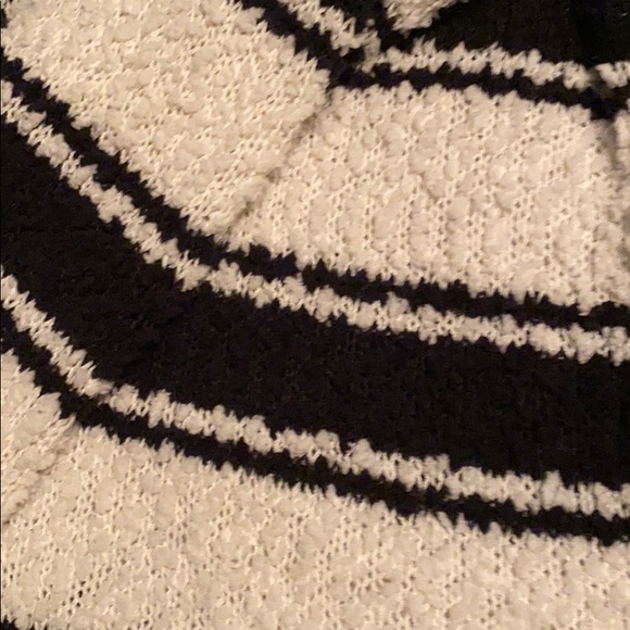 Sweater - Picture 3 of 3